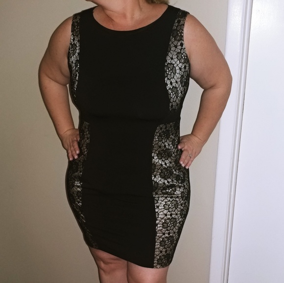 Enfocus Studio Dresses & Skirts - Enfocus little black dress w lace side panels